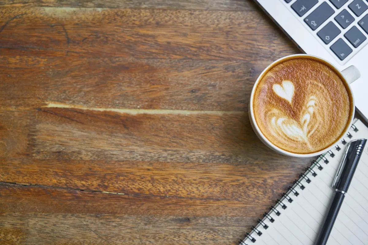 The Founder's Pivot Support Checklist: 12 Questions to Ask Before You Commit